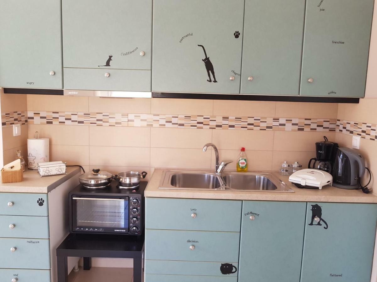 Butterfly Apartment Kalamata Bagian luar foto