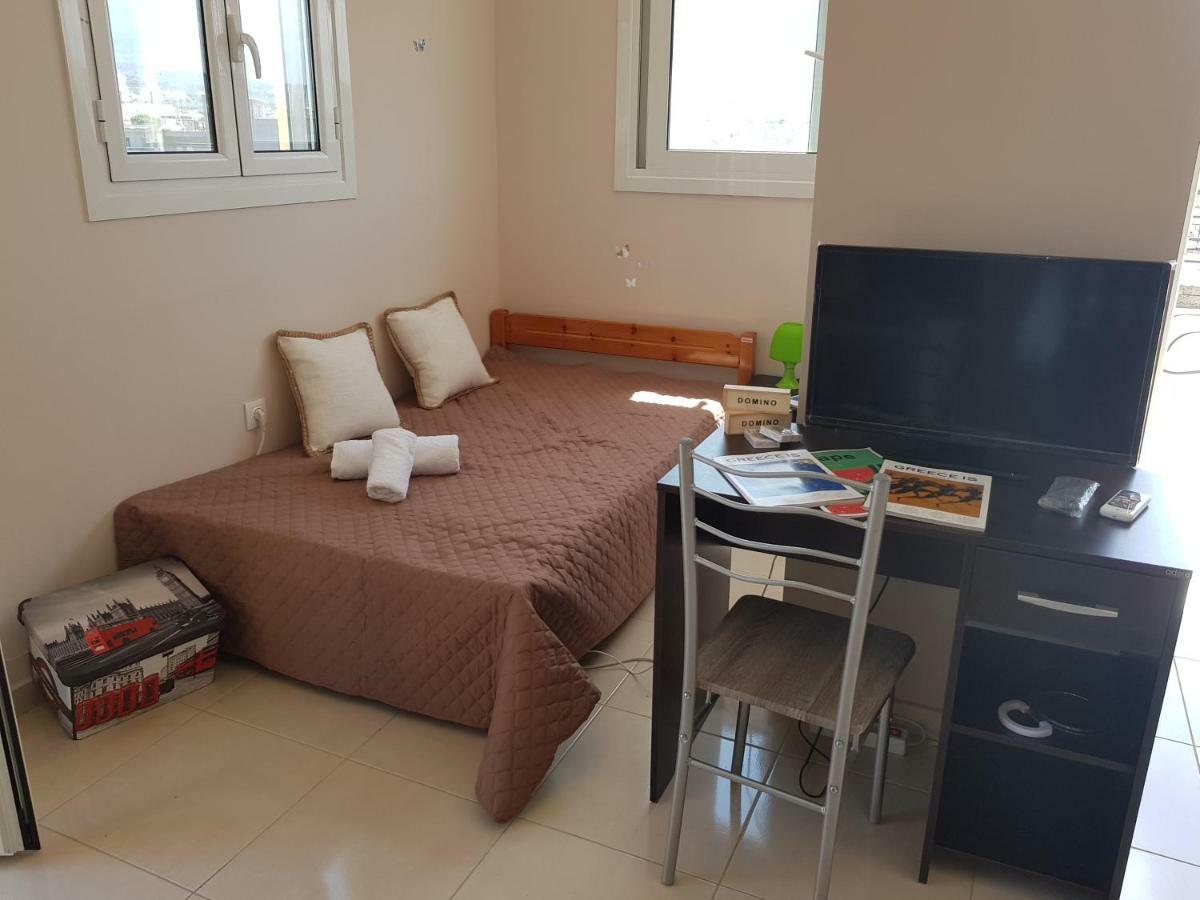 Butterfly Apartment Kalamata Bagian luar foto